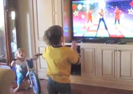 Britney Spears son Preston shakes his groove thing
