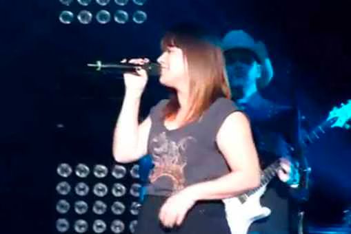 Kelly Clarkson and Blake Shelton  Don t You Wanna Stay