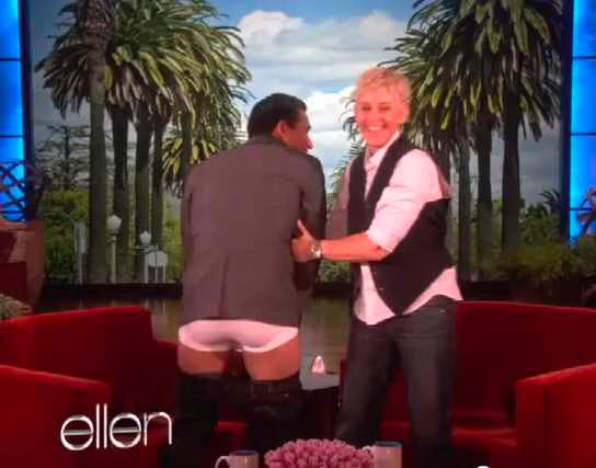 Mario Lopez Underwear Bulge 03 2012 01 25