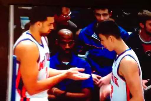 Jeremy Lin and Landry Fields  Handshake Video