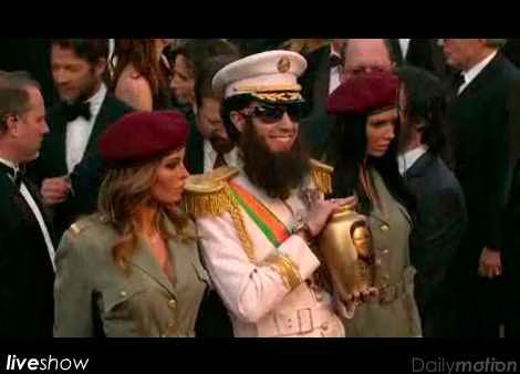 Ryan Seacrest Ashes Sacha Baron Cohen Oscars Dictator.jpg Ryan Seacrest Ashes Sacha Baron Cohen Oscars Dictator
