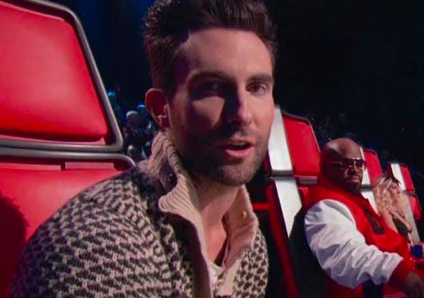 Adam Levine Sweater 01 2012 03 06