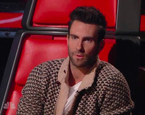 Adam Levine Sweater 05 2012 03 06