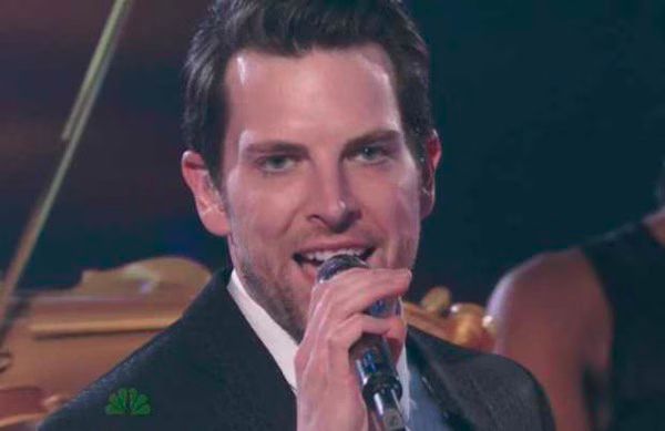 Chris Mann  Viva La Vida  The Voice Video MP3