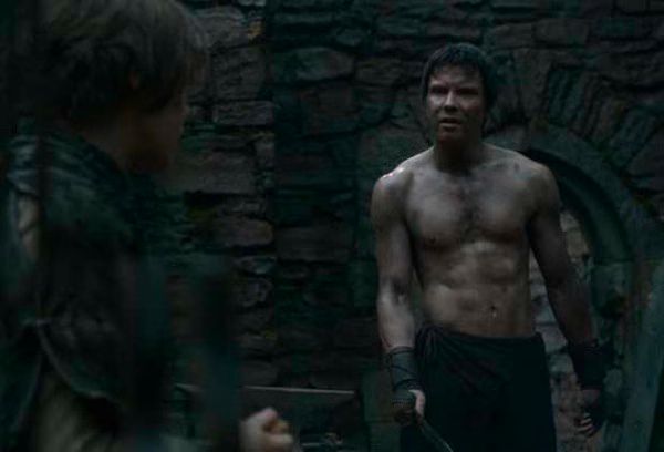 Gendry Shirtless 02 2012 04 30