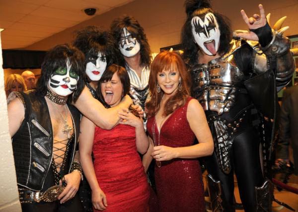 Kelly Clarkson with Kiss