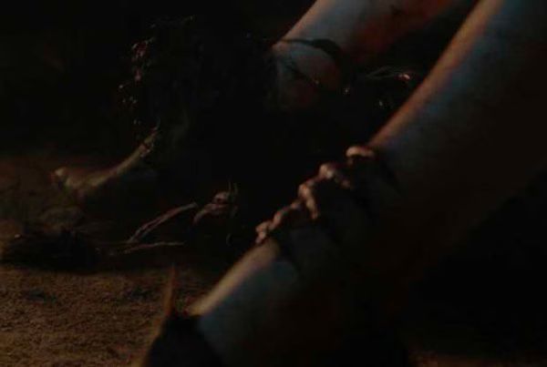 Melisandre Birth To Demon 01 2012 04 23