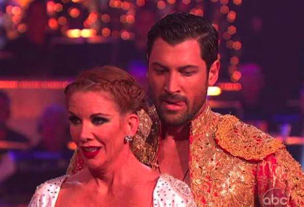 Melissa Gilbert and Maksim Chmerkovskiy  Paso Doble