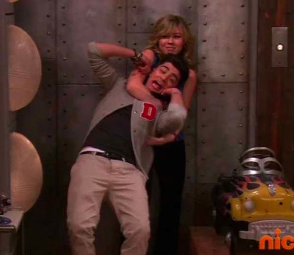 One Direction iCarly 04 2012 04 07