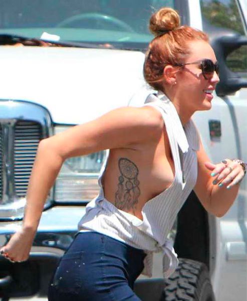 Miley Cyrus Side Boob