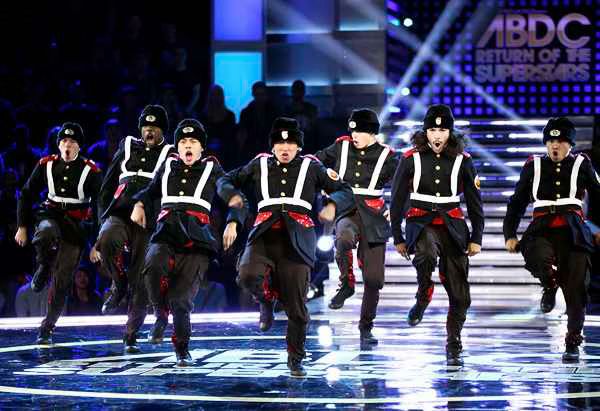 Mos Wanted Crew - Give Me Everything - America's Best Dance Crew 7 - Video.jpg Mos Wanted Crew Give Me Everything America s Best Dance Crew 7 Video