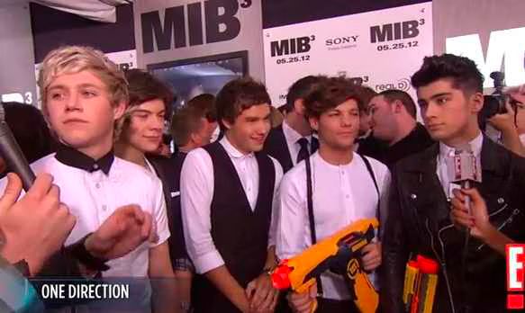 One Direction  Men in Black 3 Premiere  Video