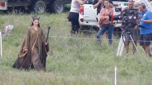 Angelina Jolie - Maleficent in Costume - Photo.jpg Angelina Jolie Maleficent in Costume Photo