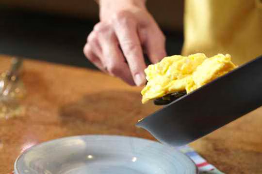 How To Make Scrambled Eggs  Video