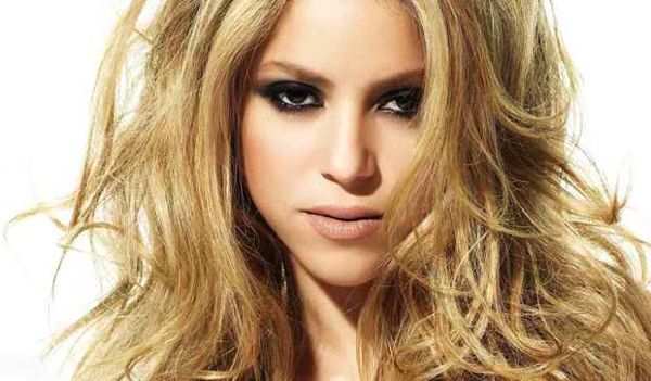 Pitbull and Shakira  Get It Started  MP3 Listen