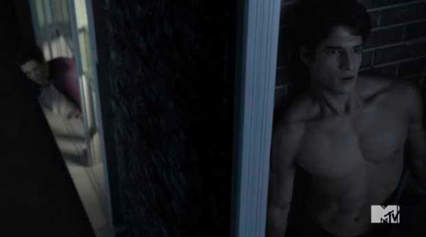 Teen Wolf  Season 2 Episode 1  2 03 2012 06 11