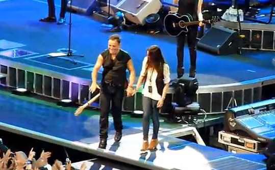 Bruce Springsteen and Daughter  Dancing in the Dark  Video