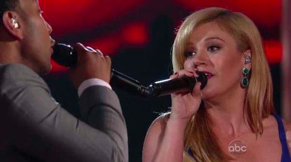 Kelly Clarkson and John Legend  You Don t Know Me  Duets  Video