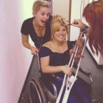 Kelly Clarkson in a Wheelchair  Photo