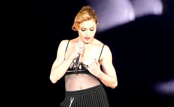 Madonna flashes boob at MDNA Tour in Paris  HD Video 01 2012 07 15