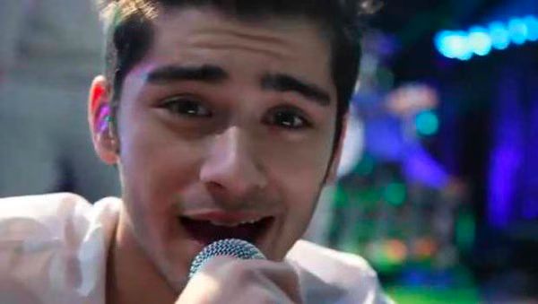 One Direction  Access 1D Video Blog Part 2