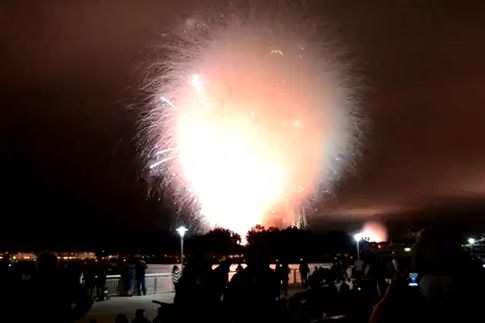 San Diego 2012 Fireworks blow up in 15 Seconds  Video