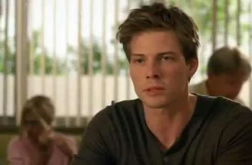 Weeds - Season 8 Episode 6 - Video Preview - Allosaurus Crush Castle.jpg Weeds Season 8 Episode 6 Video Preview Allosaurus Crush Castle
