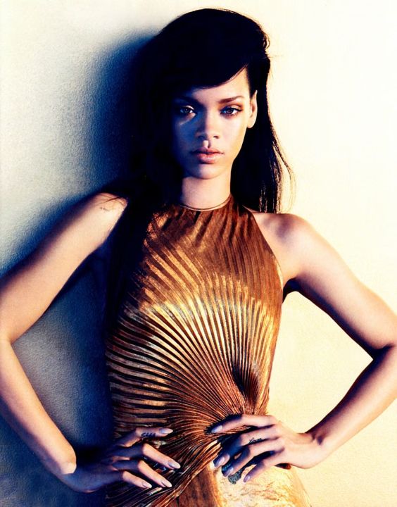 rihanna-harper-bazaar-photoshoot-5r