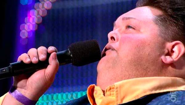 Freddie Combs - Wind Beneath My Wings - The X Factor 02-2012-09-27.jpg Freddie Combs Wind Beneath My Wings The X Factor 02 2012 09 27