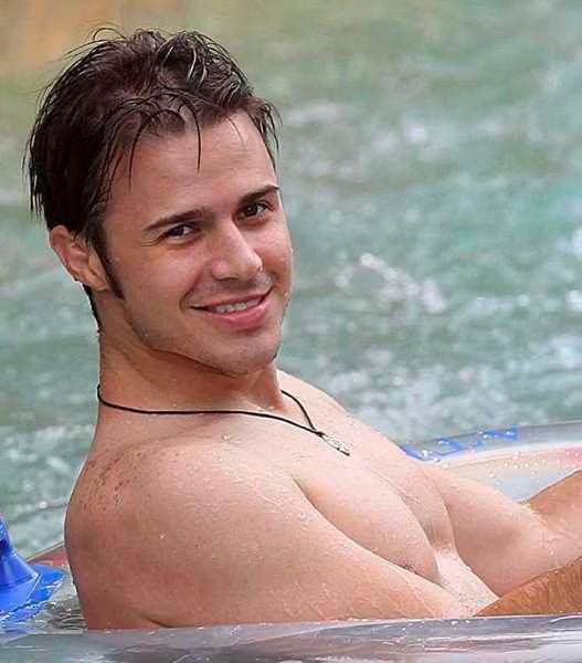 Kris Allen dropped by RCA Records