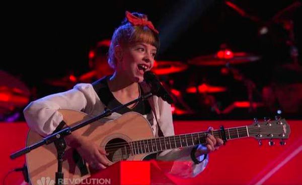 Melanie Martinez - Toxic - The Voice 01-2012-09-17.jpg Melanie Martinez Toxic The Voice 01 2012 09 17