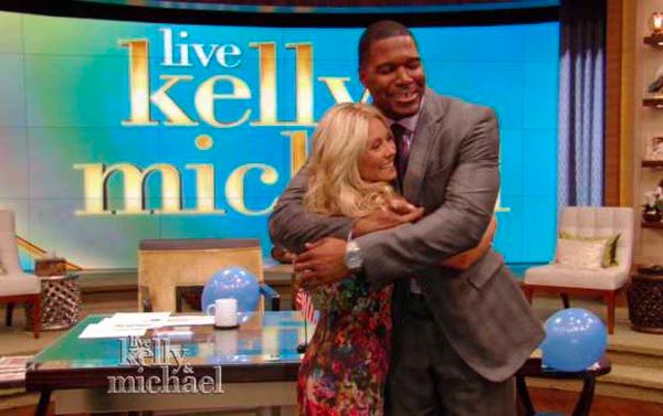 Michael Strahan is the new co-host of Live! with Kelly and Michael.jpg Michael Strahan is the new co host of Live with Kelly and Michael