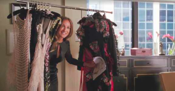 Sarah Jessica Parker and Vogue.com on Glee - Video.jpg Sarah Jessica Parker and Vogue com on Glee Video