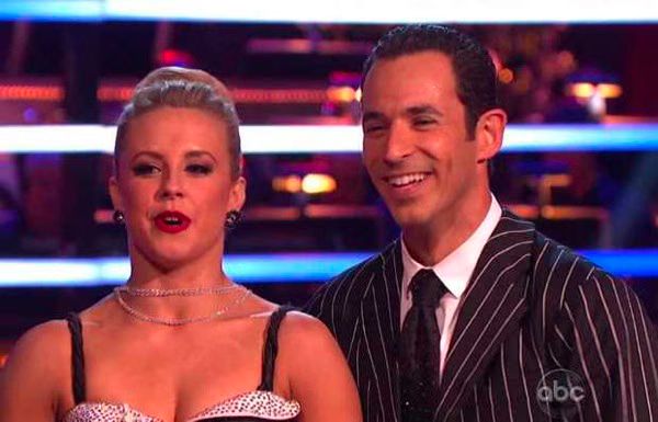 Helio Castroneves and Chelsie Hightower  Quickstep  Dancing with the Stars