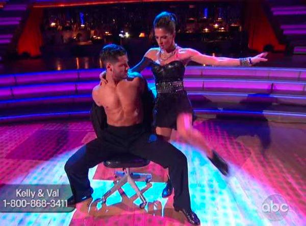 Kelly Monaco and Val Chmerkovskiy - Samba - Dancing with the Stars.jpg Kelly Monaco and Val Chmerkovskiy Samba Dancing with the Stars