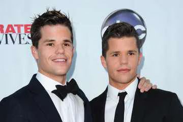 Charlie and Max Carver cast as 'Teen Wolf' Twins.jpg Charlie and Max Carver cast as Teen Wolf Twins