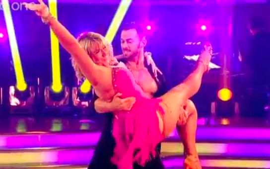 Fern Britton and Artem Chigvintsev  Salsa  Strictly Come Dancing