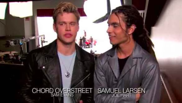 Glee  Sneak Peek  Glease