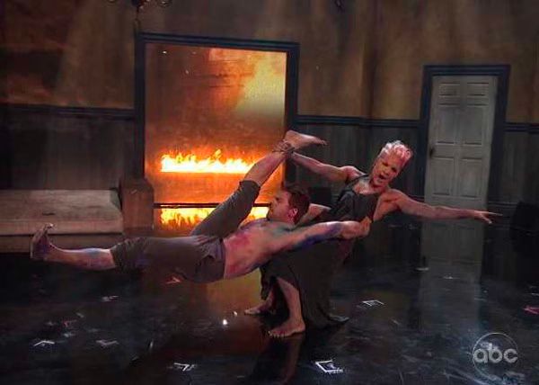 Pink  Try  Live  American Music Awards 2012  Video 1