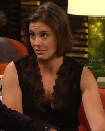 Victoria (Ashley Williams) gives Ted an ultimatum