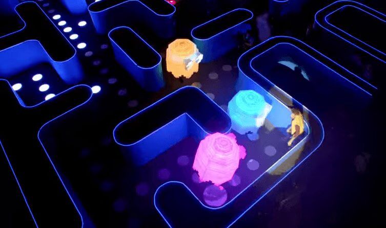 Bud Light Super Bowl XLIX Commercial features a Real Life Pac-Man (VIDEO)