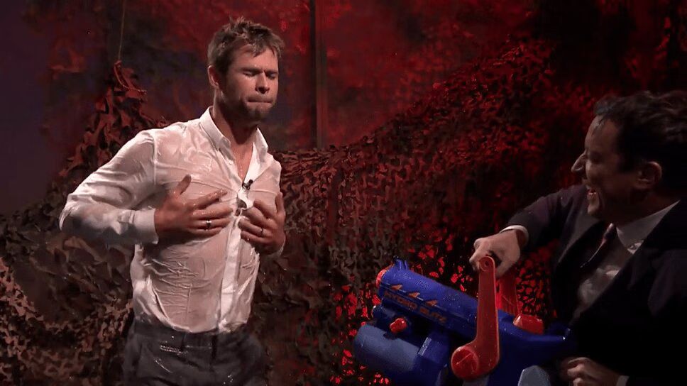 Chris Hemsworth and Jimmy Fallon Play 'Water War' (VIDEO)