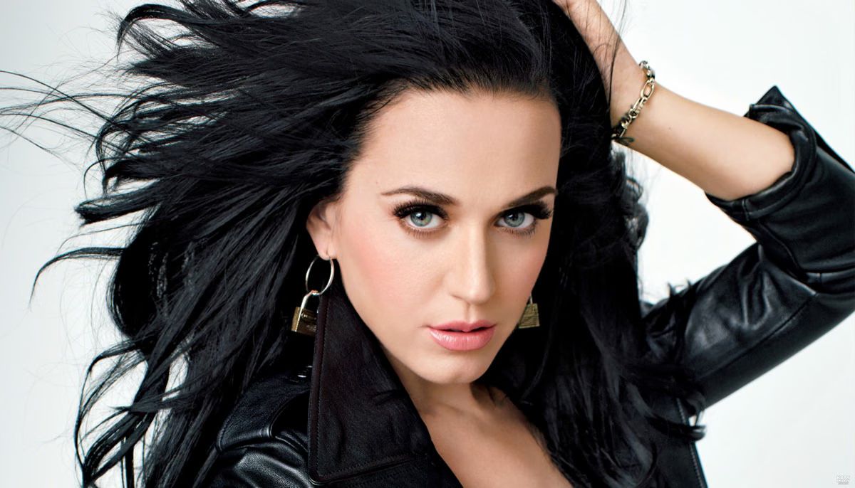 Lenny Kravitz announced as Katy Perry's Super Bowl guest