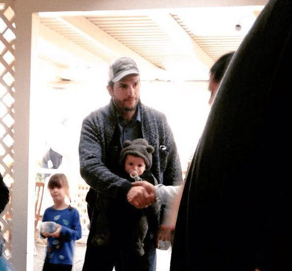 Mila Kunis and Ashton Kutcher's Baby Is Adorable in First Family Photos