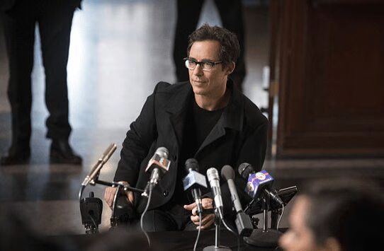 The Flash - Dr. Wells is the Reverse Flash