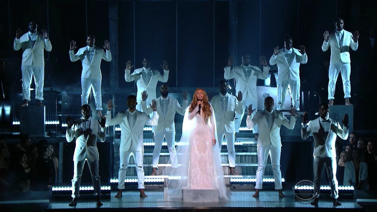 Beyonce at Grammy Awards 2015