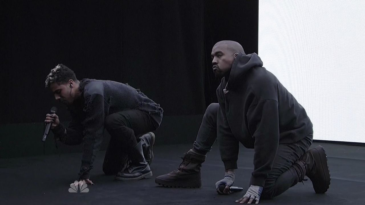 Kanye West Vic Wolves