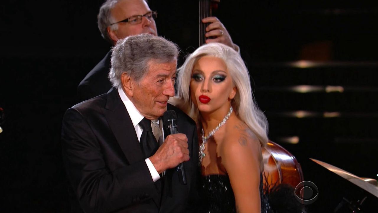 Lady Gaga and Tony Bennett perform 'Cheek to Cheek' at Grammy Awards 2015 (VIDEO)