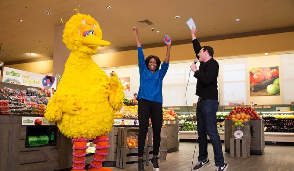 Michelle Obama and Big Bird Star in 'Billy On the Street' (VIDEO)