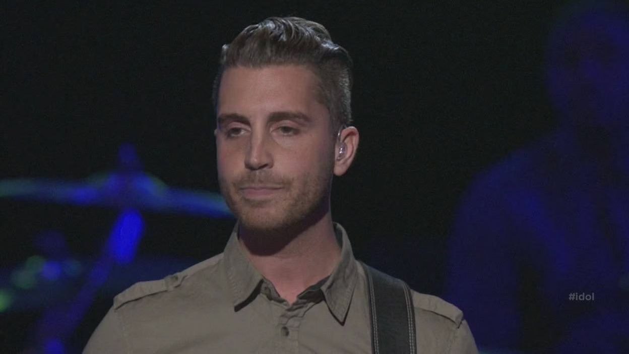 Nick Fradiani sings 'Thinking Out Loud' on American Idol 2015 (VIDEO)